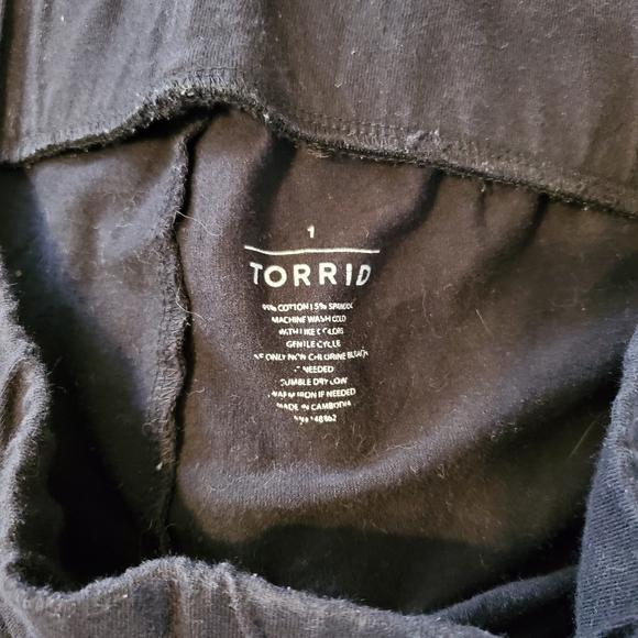 Torrid leggings shorts - Picture 5 of 9